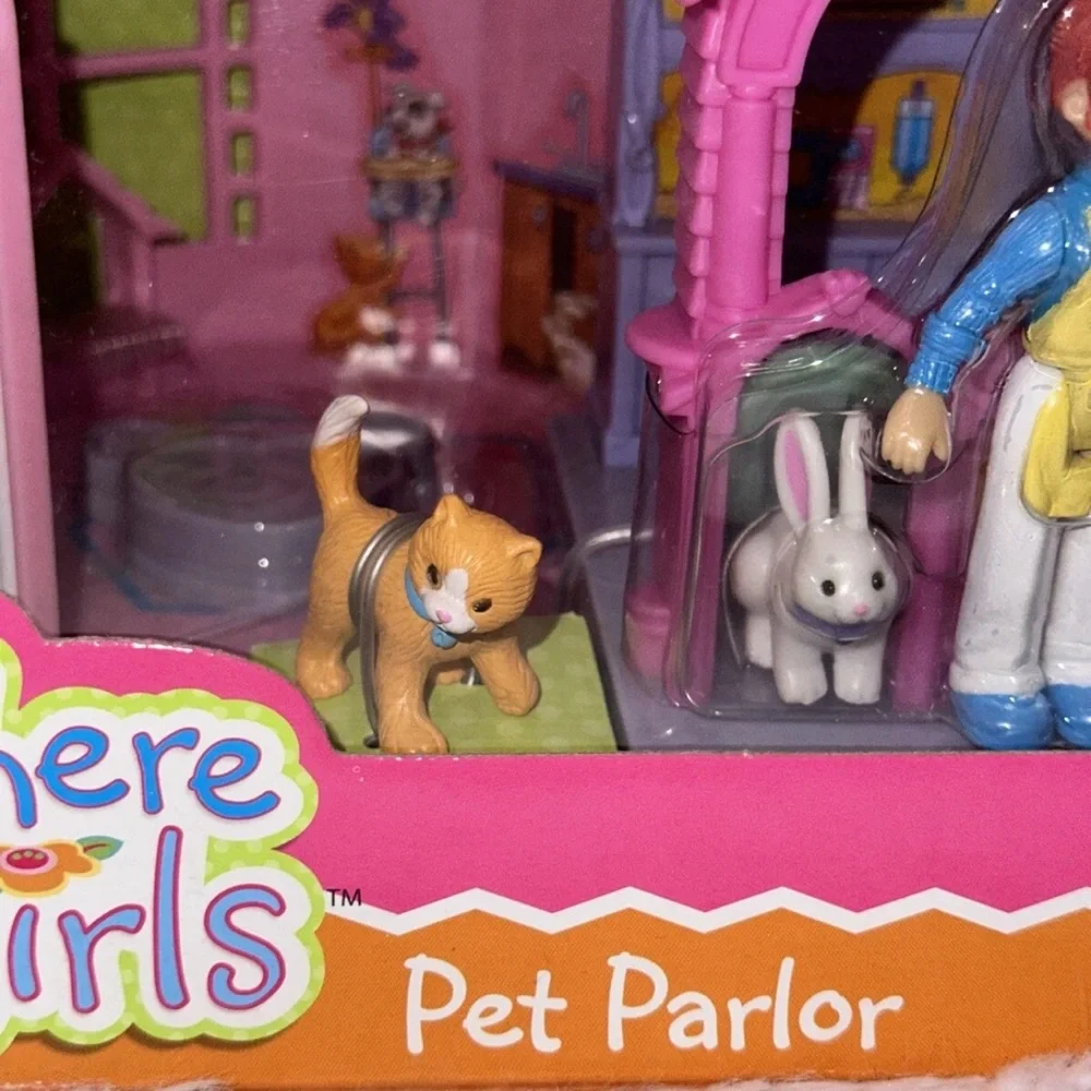 Fisher price PET PARLOR Dollhouse‎ Go Anywhere Girls doll Dog Cat Set New In Box